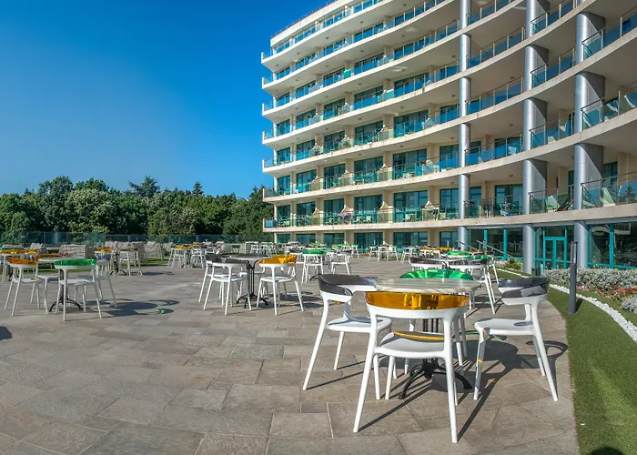 Marina Grand Beach Hotel